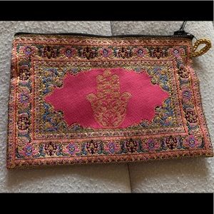 CLEARANCE: 4/$12  Bill/Coin Pouch w/Hamsa